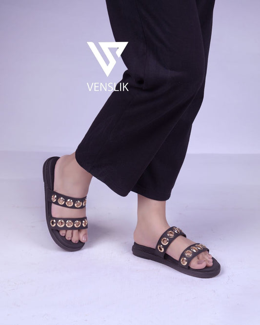 OUTDOOR BLACK