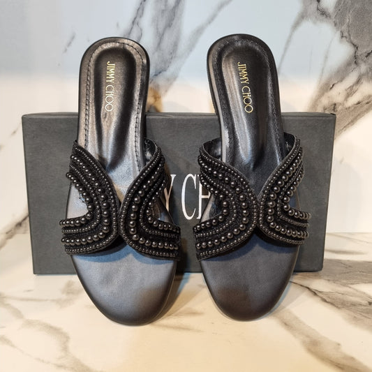 PEARLS CHIC