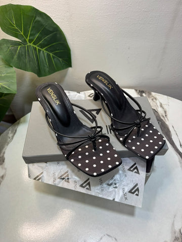 POLKA DOT BLACK